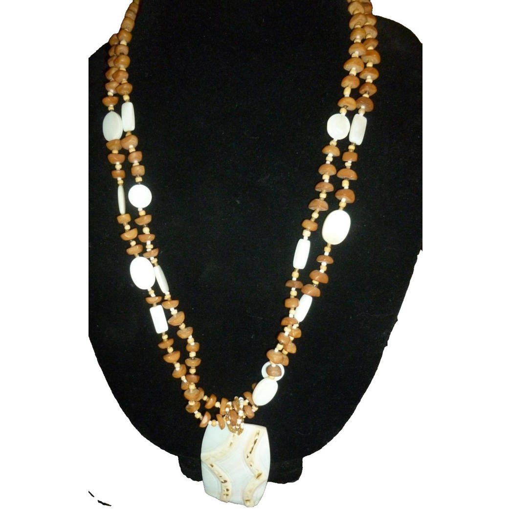 Vintage Coldwater Creek Mother Of Pearl Eclectic Necklace 24 Pendant Beaded 13$